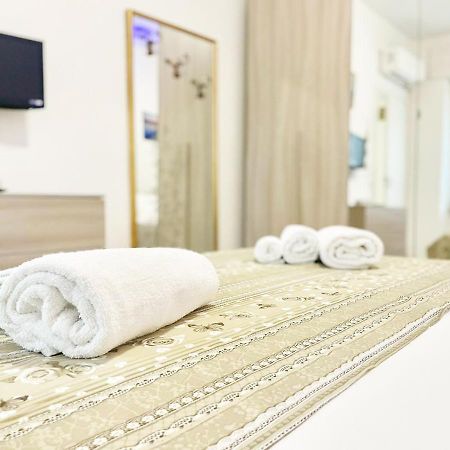 ラ・マッダレーナPgs Immobiliare Srls Residenza Marino Bilocale In Centro Storico La Maddalenaアパートメント エクステリア 写真