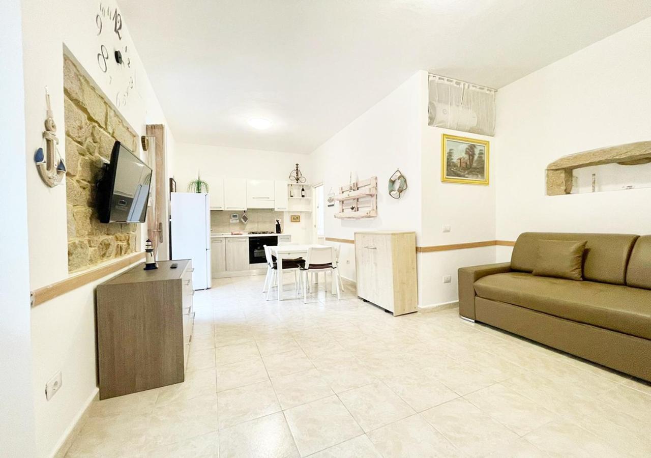 ラ・マッダレーナPgs Immobiliare Srls Residenza Marino Bilocale In Centro Storico La Maddalenaアパートメント エクステリア 写真